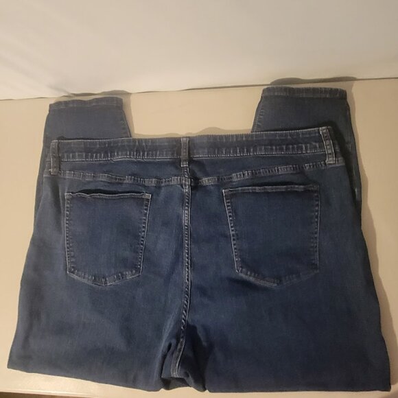 Ava &Viv Tapered Leg Jeans Size 26W 5 pocket jean - Picture 2 of 4